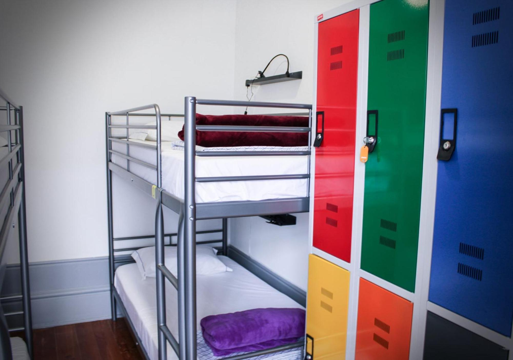 Single Bed 4-Bed Dormitory Room,1545385645:JPEG