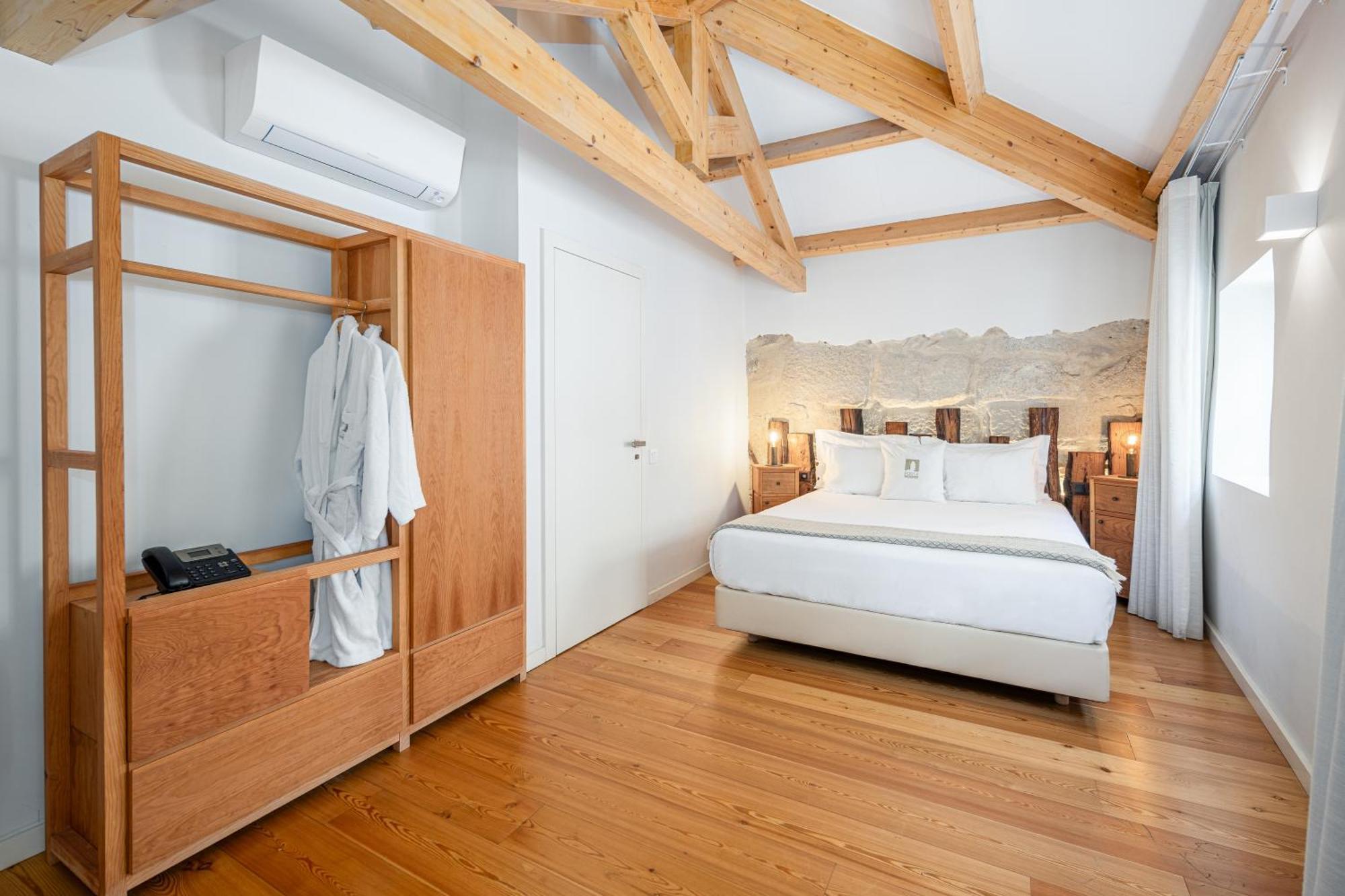 One-Bedroom Deluxe Apartment,1692141123:JPEG